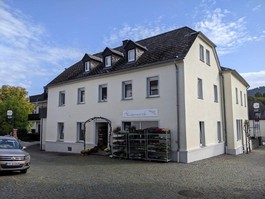 Mehrfamilienhaus