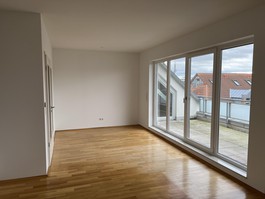 Wohnzimmer mit Dachterrasse