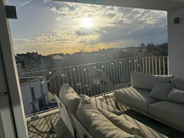 Dachterrassenblick auf Burg