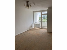 Wohnzimmer Richtung Balkon