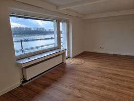 Wohnzimmer mit Rheinblick