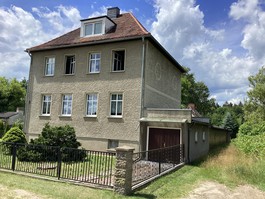 Vorderansicht des Hauses