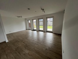 Wohnzimmer Sicht Terrasse